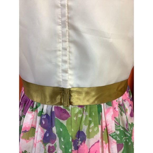 1970s Bridgerton Inspired Ivory and Floral Sleeveless Dress - Picture 15 of 16